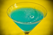 blue arrow koktl cocktail gin blue curacao cointreau zldcitrom lime jg